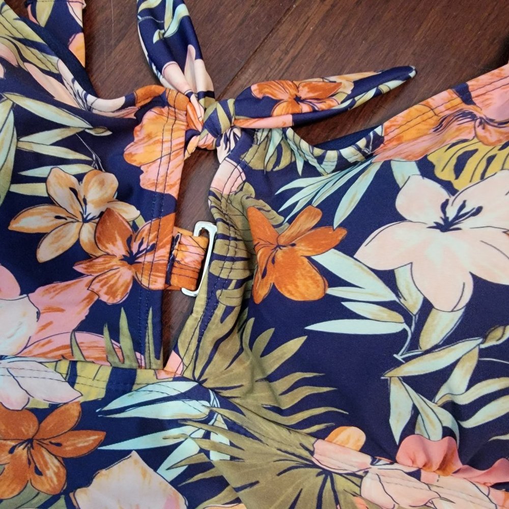 Heat Tiki Beach Tropical Floral One Piece Retro Style Swim Suit - Picture 7 of 11